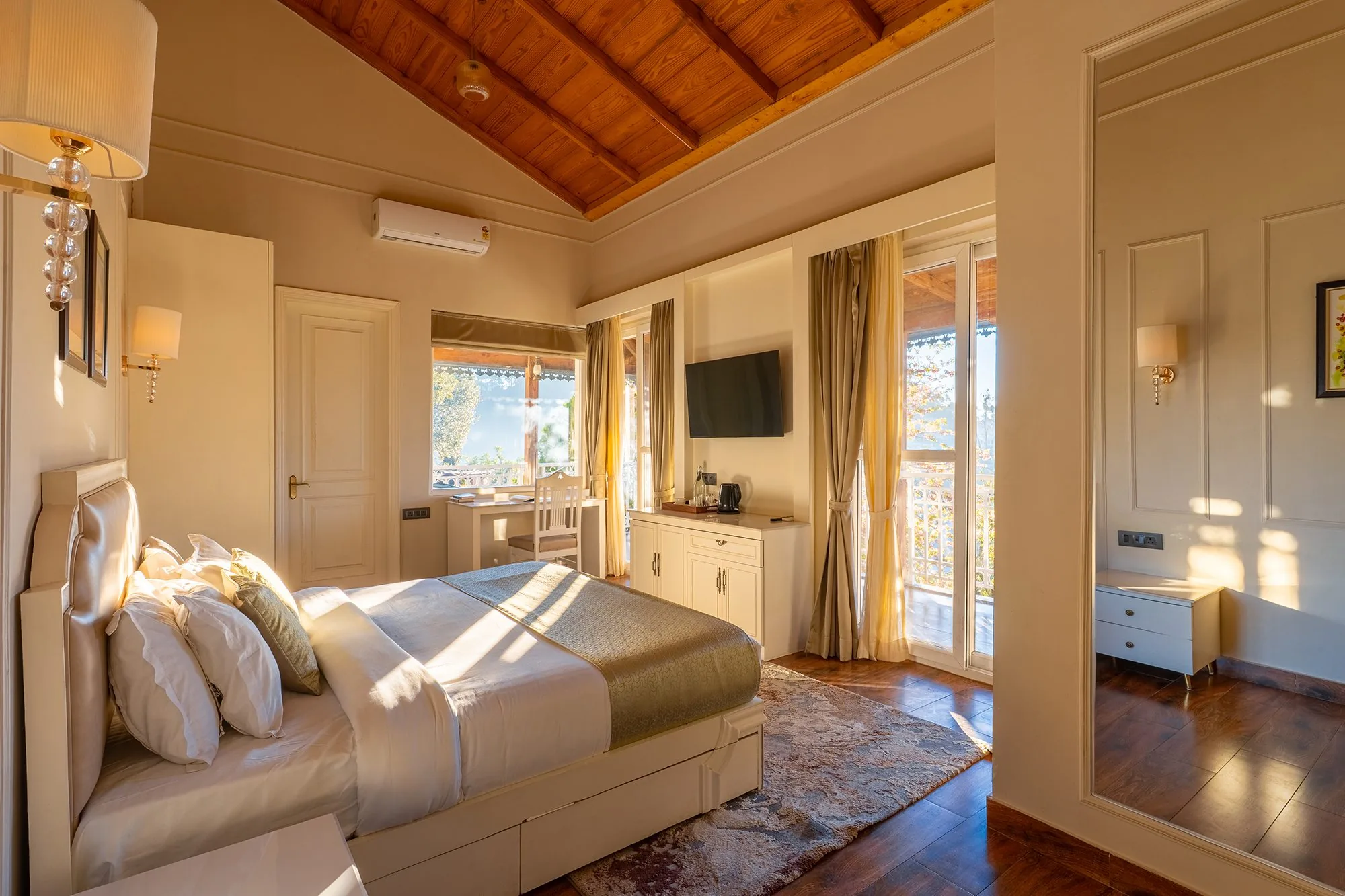 Super Deluxe Room at Casa De Bello, Nainital